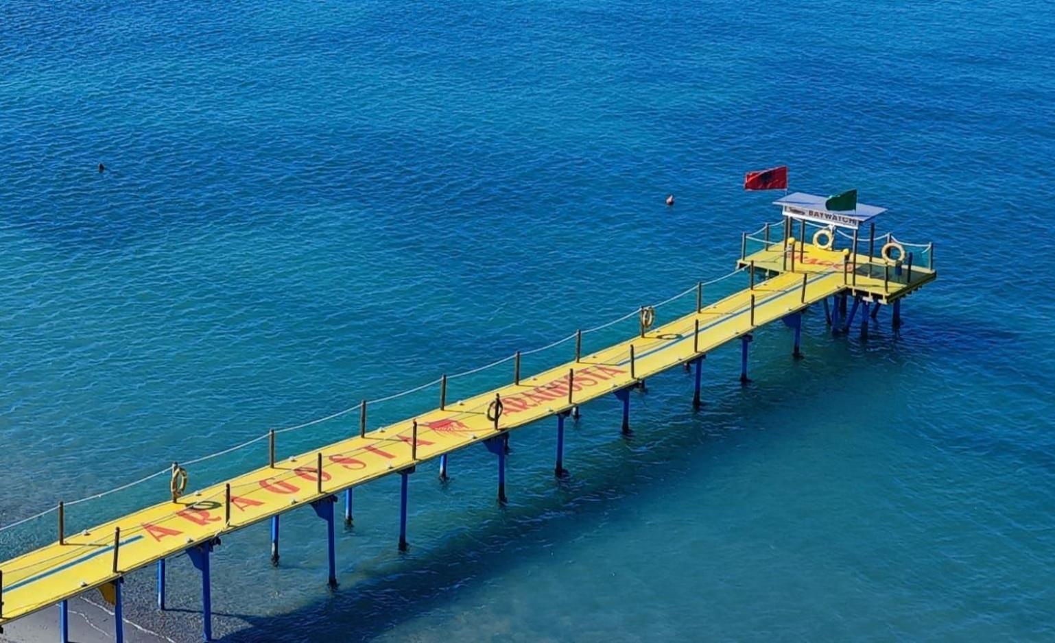 Aragosta Hotel Durrës Esterno foto