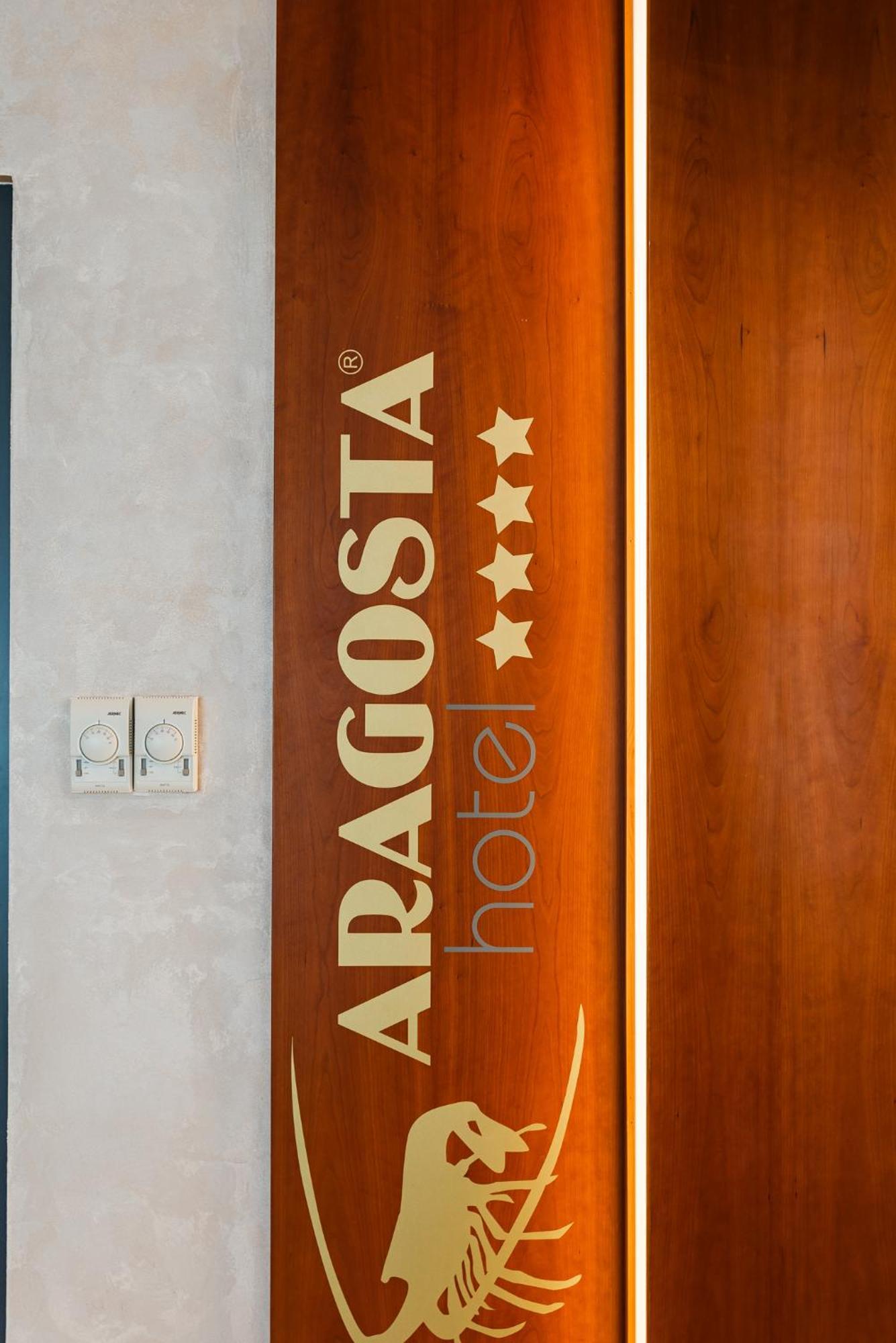 Aragosta Hotel Durrës Esterno foto