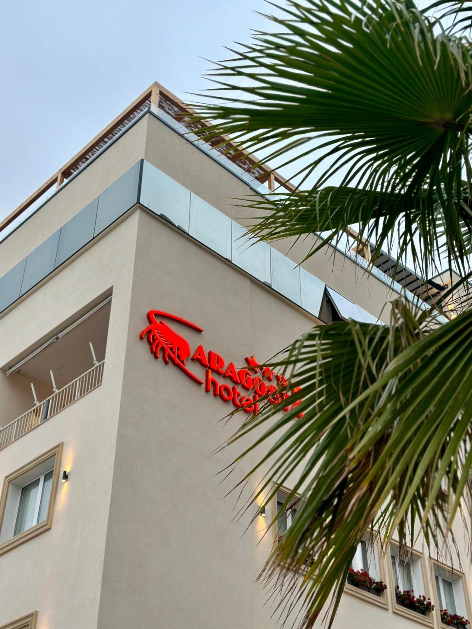Aragosta Hotel Durrës Esterno foto
